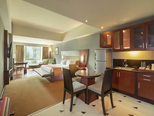 Blue Sky Hotel, Room