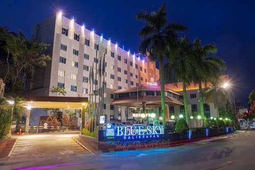 Blue Sky Hotel, Primary image