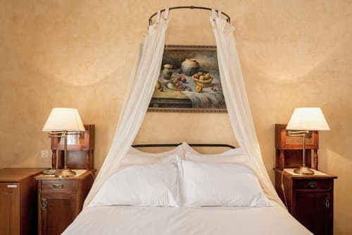 Nafsimedon Hotel, Room