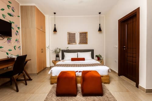 Roots Hotel Apartment, Room