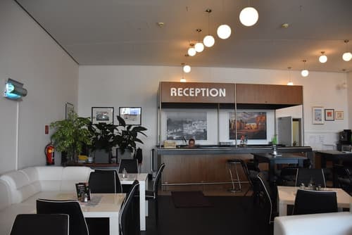 HB1 Budget Hotel - contactless check in, Reception