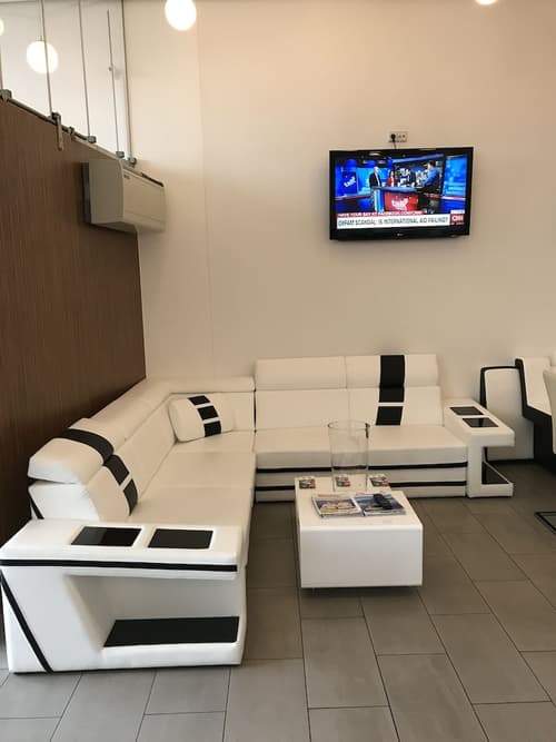 HB1 Budget Hotel - contactless check in, Interior entrance