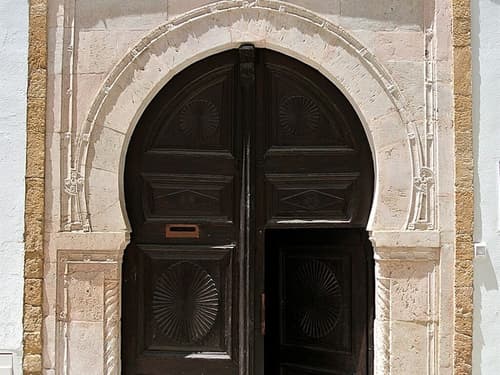 Dar Ben Gacem, Primary image