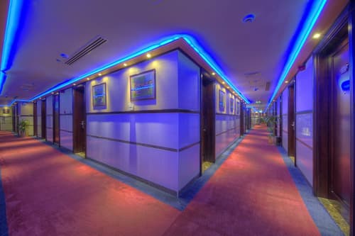 Fortune Grand Hotel, Interior entrance