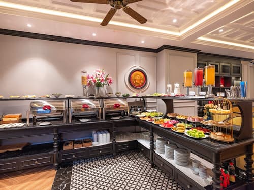 Hue Serene Palace Hotel, Restaurant