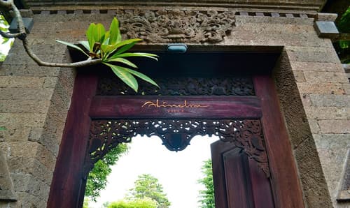 Alindra Villas & Spa, Interior entrance