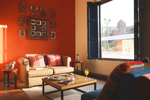 San Agustin Plaza, Reception