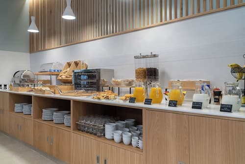 Plaza de la Luz Cádiz, Breakfast buffet