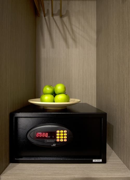 V Hotel Bencoolen, Room