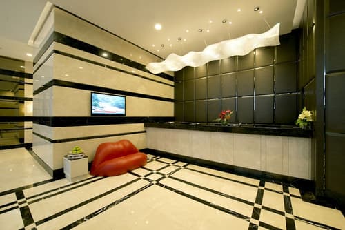 V Hotel Bencoolen, Lobby