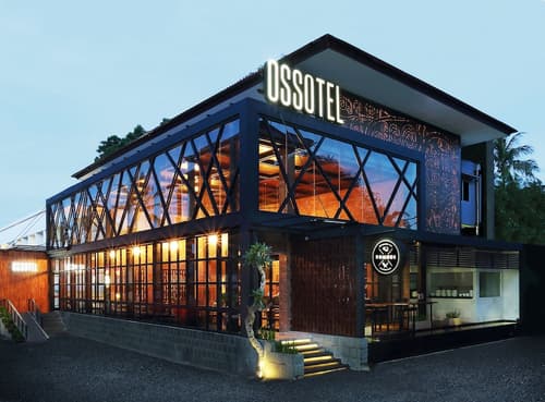 Ossotel Legian Bali, Front of property