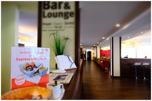 Motel Plus Berlin, Reception