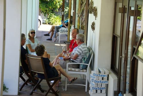 Sixteen Guest House on Main, Terrace/patio
