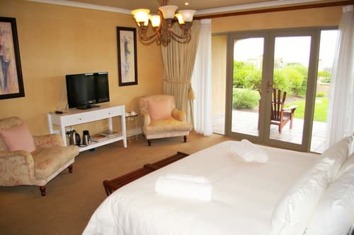 On the Cliff Guest House, Room