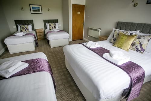 Glasha Meadows, Room