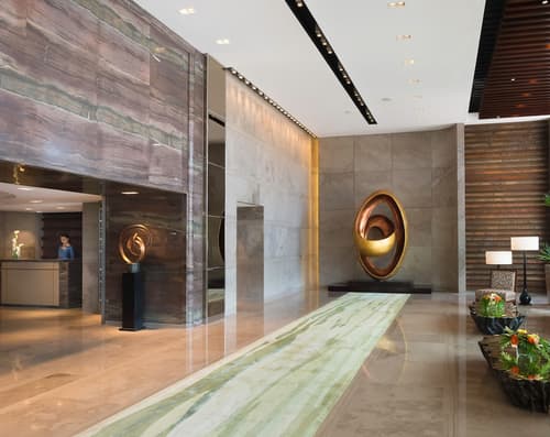 Marco Polo Ortigas Manila, Lobby