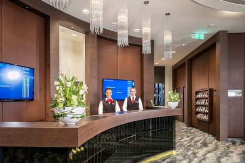 Dorint Airport-Hotel Zürich, Reception