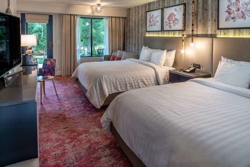 Cliffrose Springdale, Curio Collection by Hilton, Room