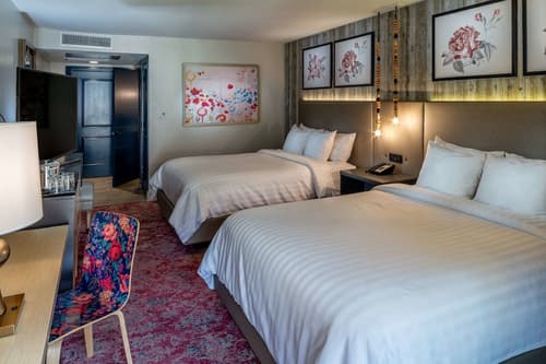 Cliffrose Springdale, Curio Collection by Hilton, Room