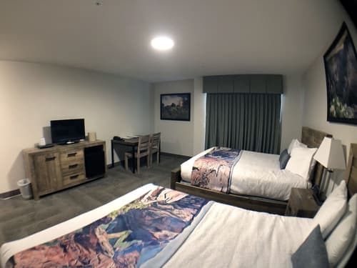 Bumbleberry Inn, Room