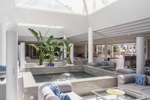 Alua Gran Camp de Mar Hotel, Lobby sitting area