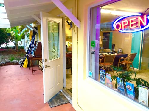 The Pelican Key Largo Cottages, Interior entrance