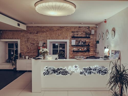 Moon Garden Boutique Hotel, Reception