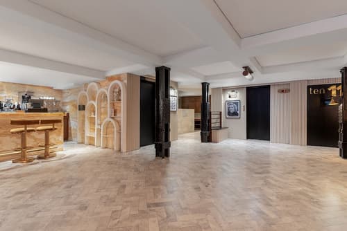 Life Hotel New York, Lobby