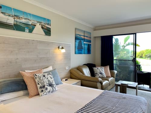 Apollo Bay Waterfront Motor Inn, Room