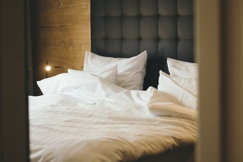 REMIND Apartments, Room