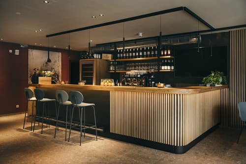 REMIND Apartments, Reception