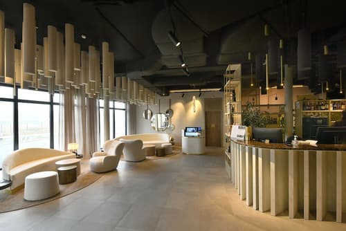 Golden Tulip Reims, Lobby