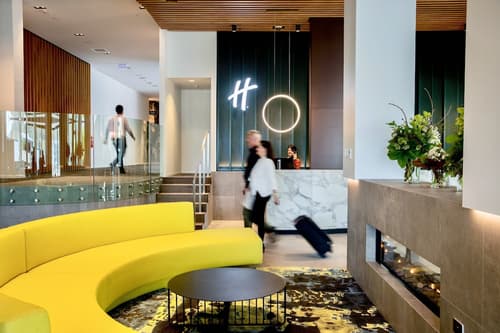 Holiday Inn Queenstown Remarkables Park by IHG, Lobby