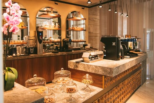 SHIRVAN Hotel City Yard Jeddah, Coffee shop