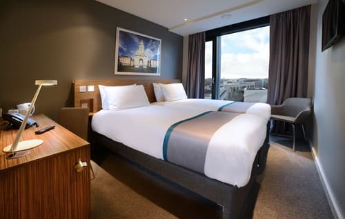 Travelodge PLUS Dublin City Centre, Room