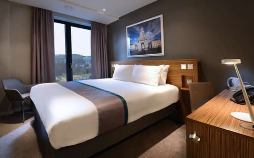 Travelodge PLUS Dublin City Centre, Room