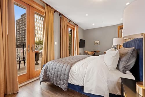 The Historic Blue Moon Hotel - NYC, Room