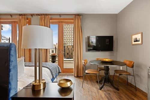 The Historic Blue Moon Hotel - NYC, Room