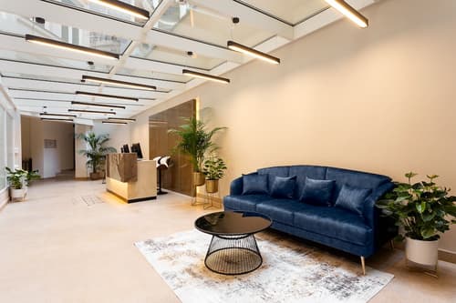 Mera Hotel, Reception