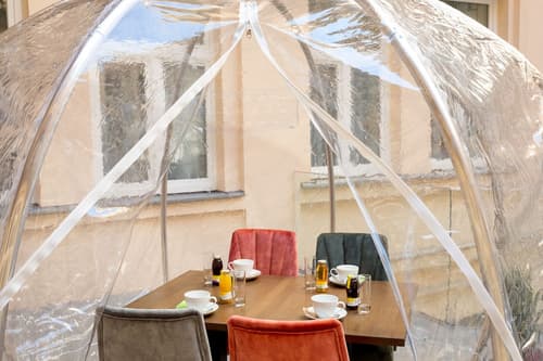 Mera Hotel, Outdoor dining