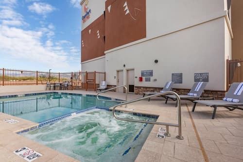 Comfort Suites Scottsdale Talking Stick Entertainment District, Pool