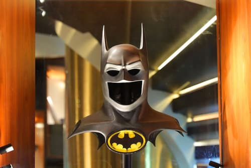 The WB Abu Dhabi, Curio Collection by Hilton, Lobby