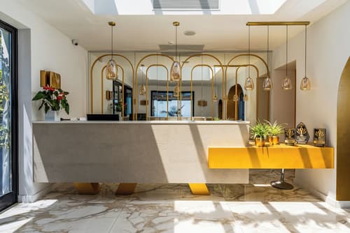 Cresanto Luxury Suites, Reception