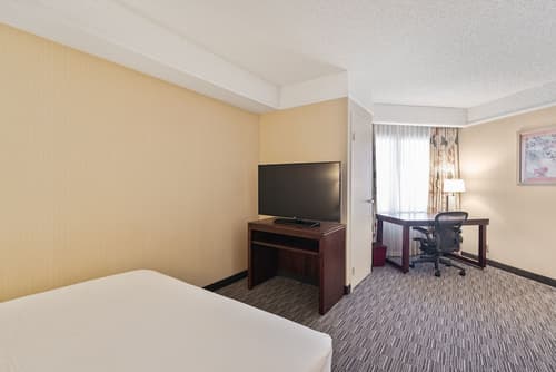 Harmony Suites, Room