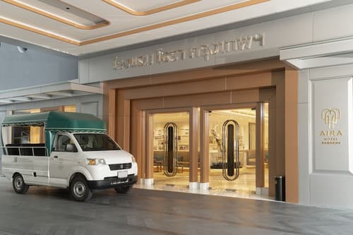 Aira Hotel Bangkok, Interior entrance