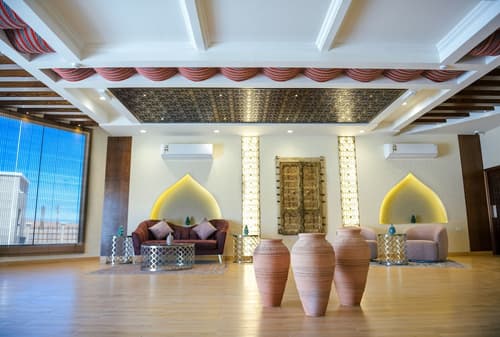Arabian Nights Resort & Spa, Reception