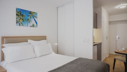 Séjours & Affaires Paris Bagnolet, Room