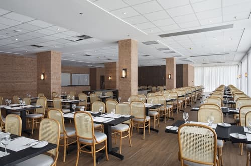 Windsor Tower Hotel, Breakfast area