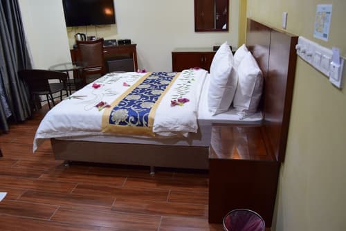 Blue Wave Guest House, Room