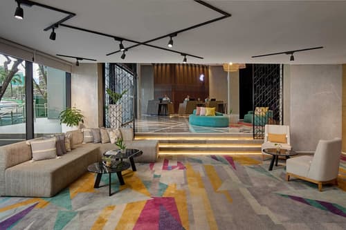 Holiday Inn Cebu City by IHG, Lobby sitting area